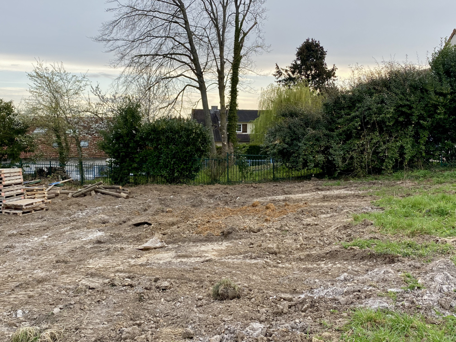 Image_1, Terrain, Orgeval, ref :49403